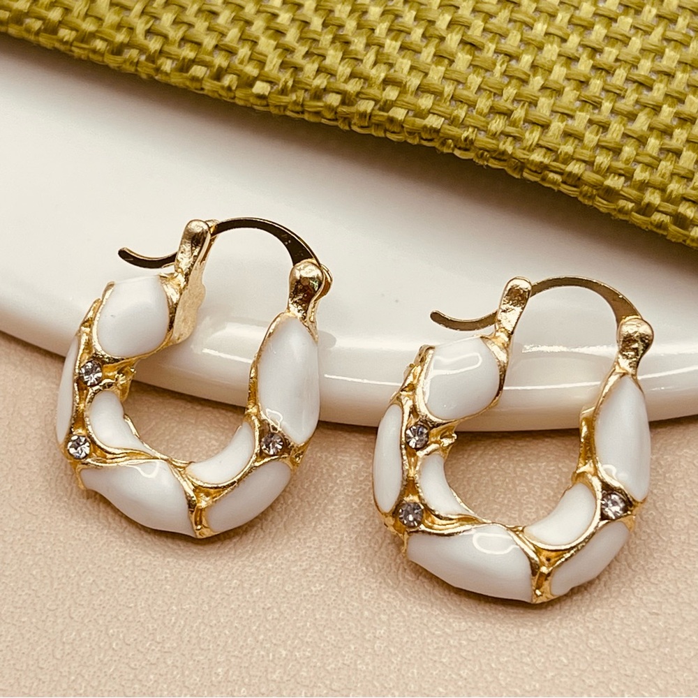 Elegant Gold and White CZ Hoop Earrings